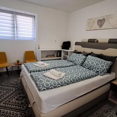 Elita Prenociste * Bihać